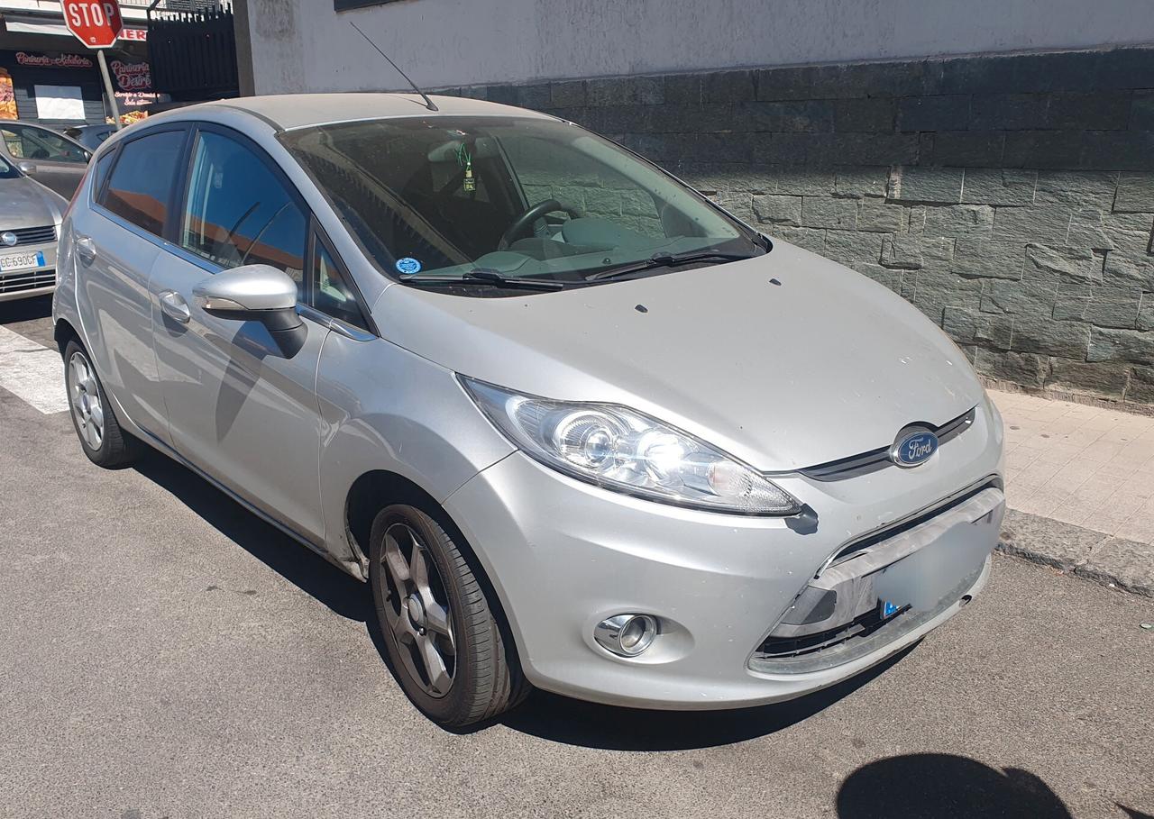 Ford Fiesta 1.2 82 CV 5 porte MOTORE DA SOSTITUIRE