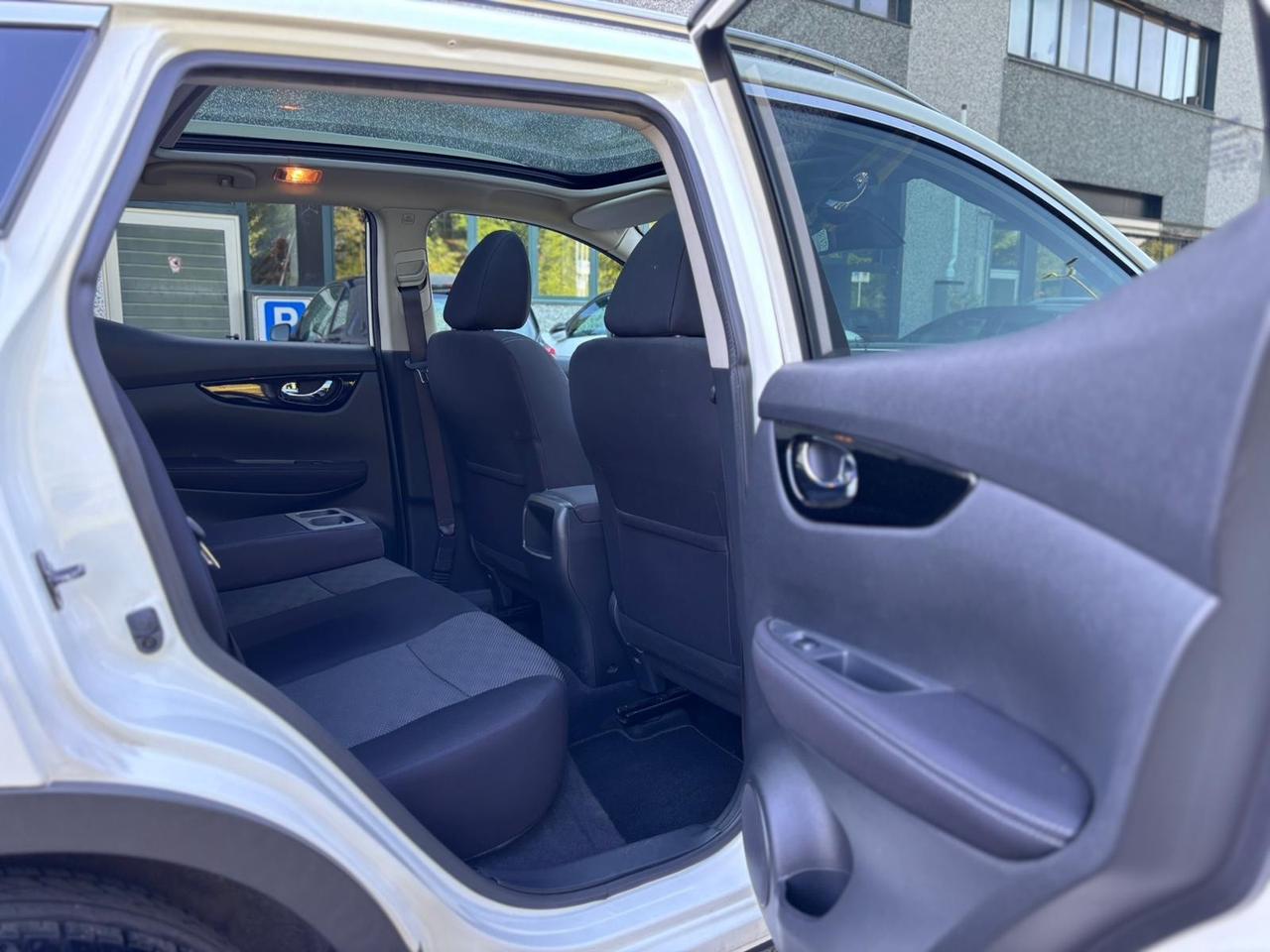 Nissan Qashqai 1.5 dCi N-Connecta*TETTO*