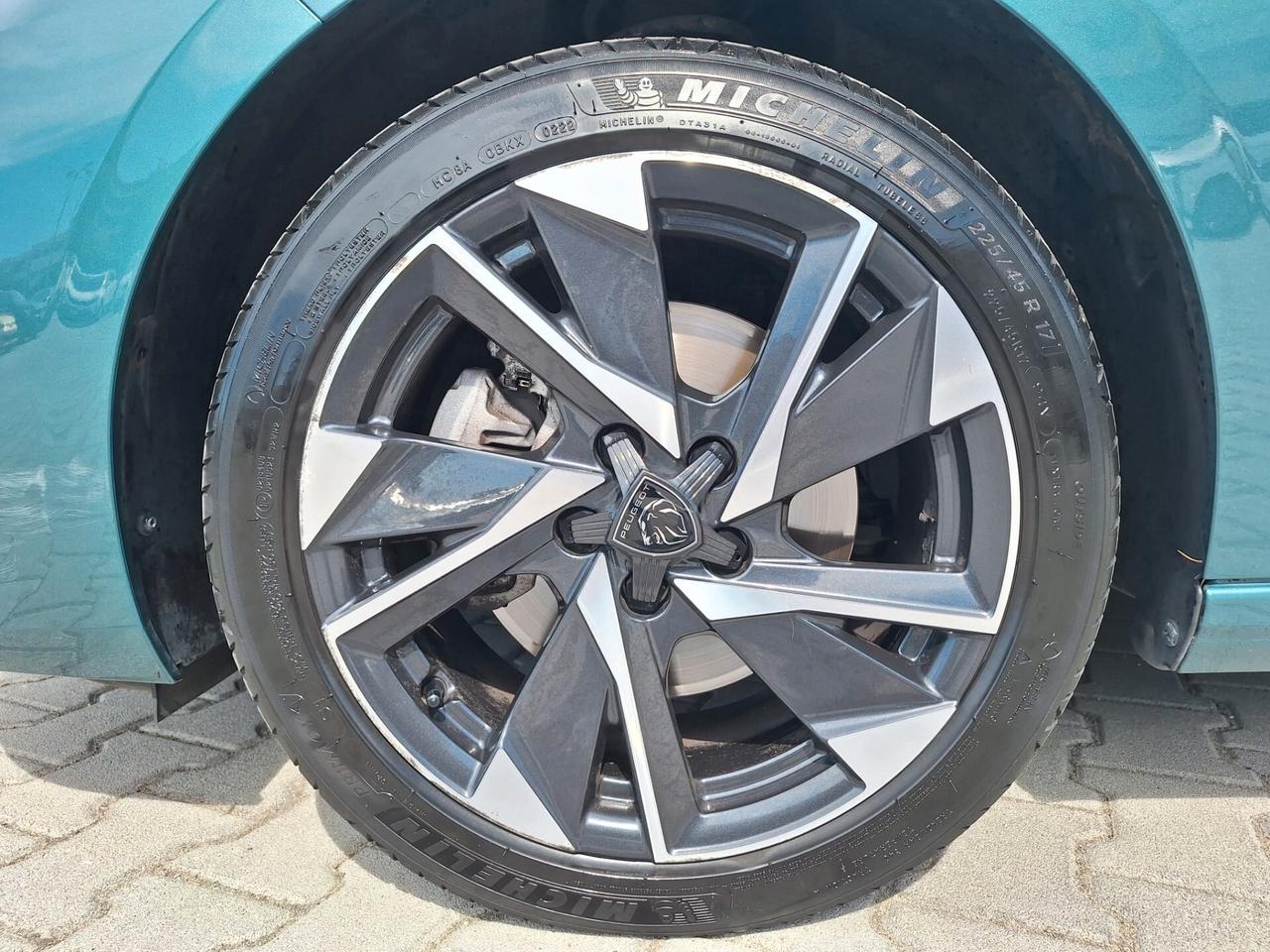 Peugeot 308 PureTech Turbo 130 S&S EAT8 Allure Pack X NEOPATENTATI UNICO PROPRIETARIO IVA ESPOSTA