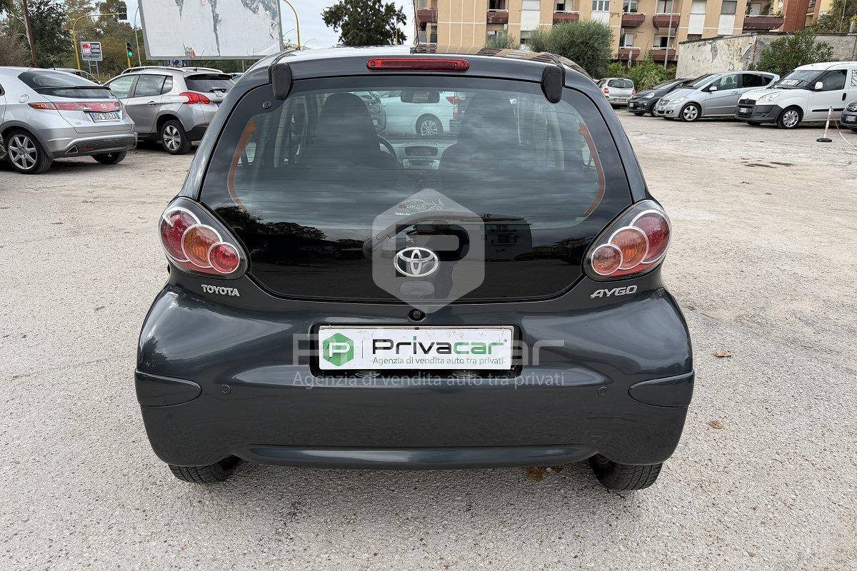 TOYOTA Aygo 1.0 12V VVT-i 5 porte Sol