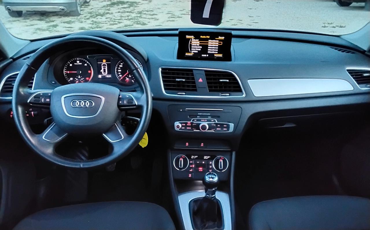 Audi Q3 2.0 TDI 120 CV Business