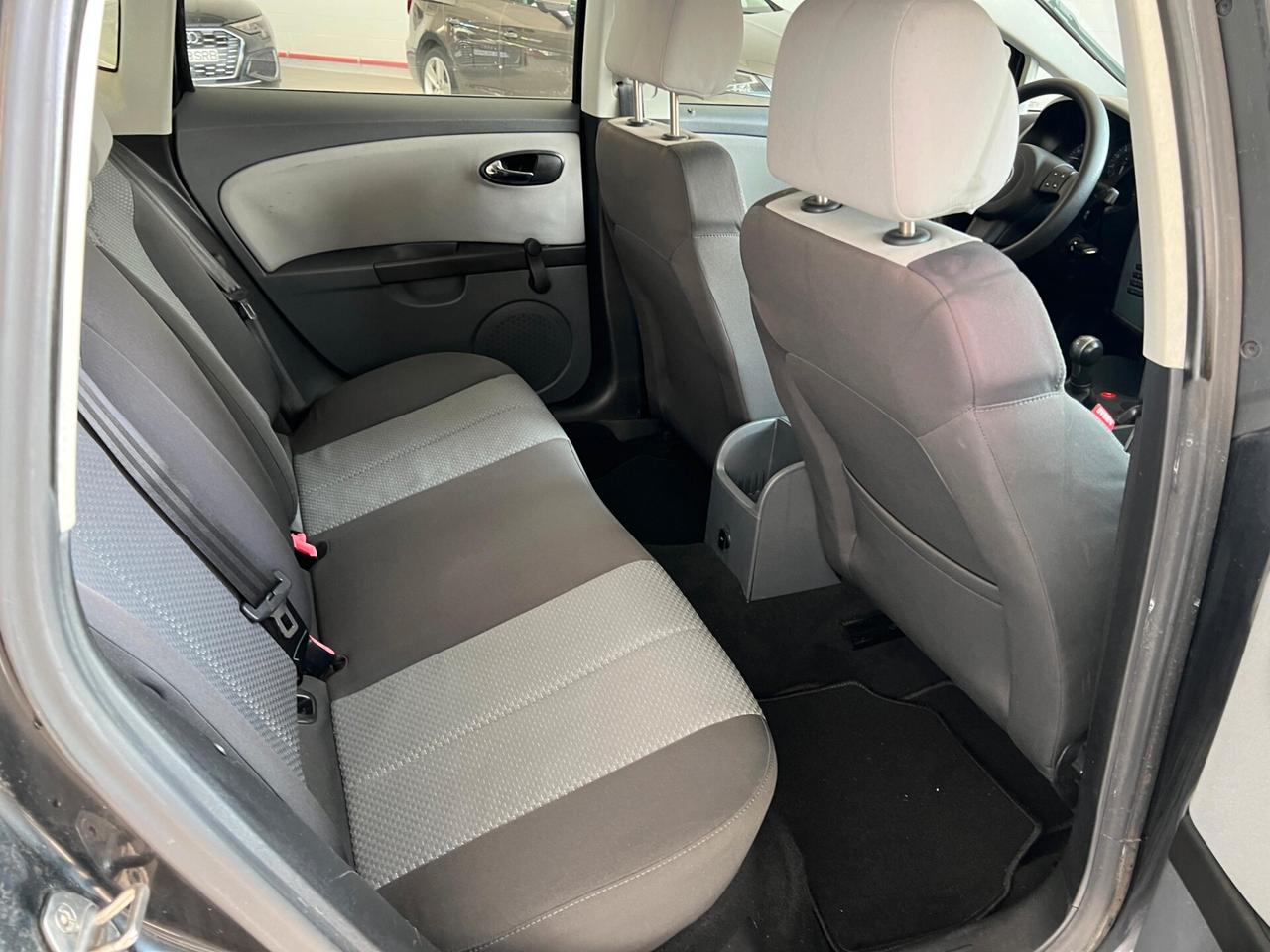 Seat Leon 1.6 BENZINA PER NEOPATENTATI