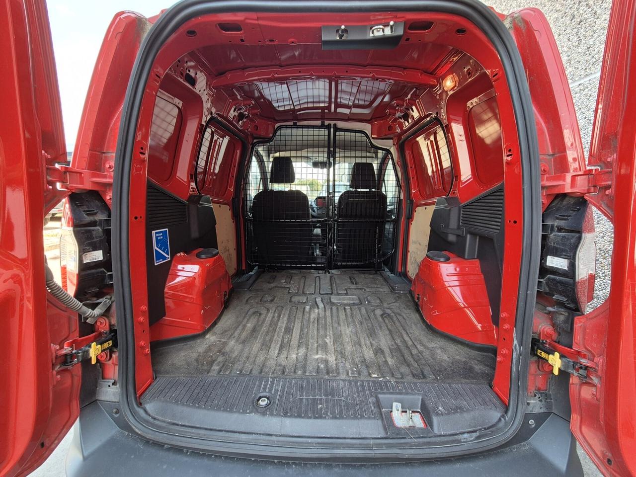 Ford Transit Courier 1.5 TDCi 100CV Autocarro doppia porta scorrevole