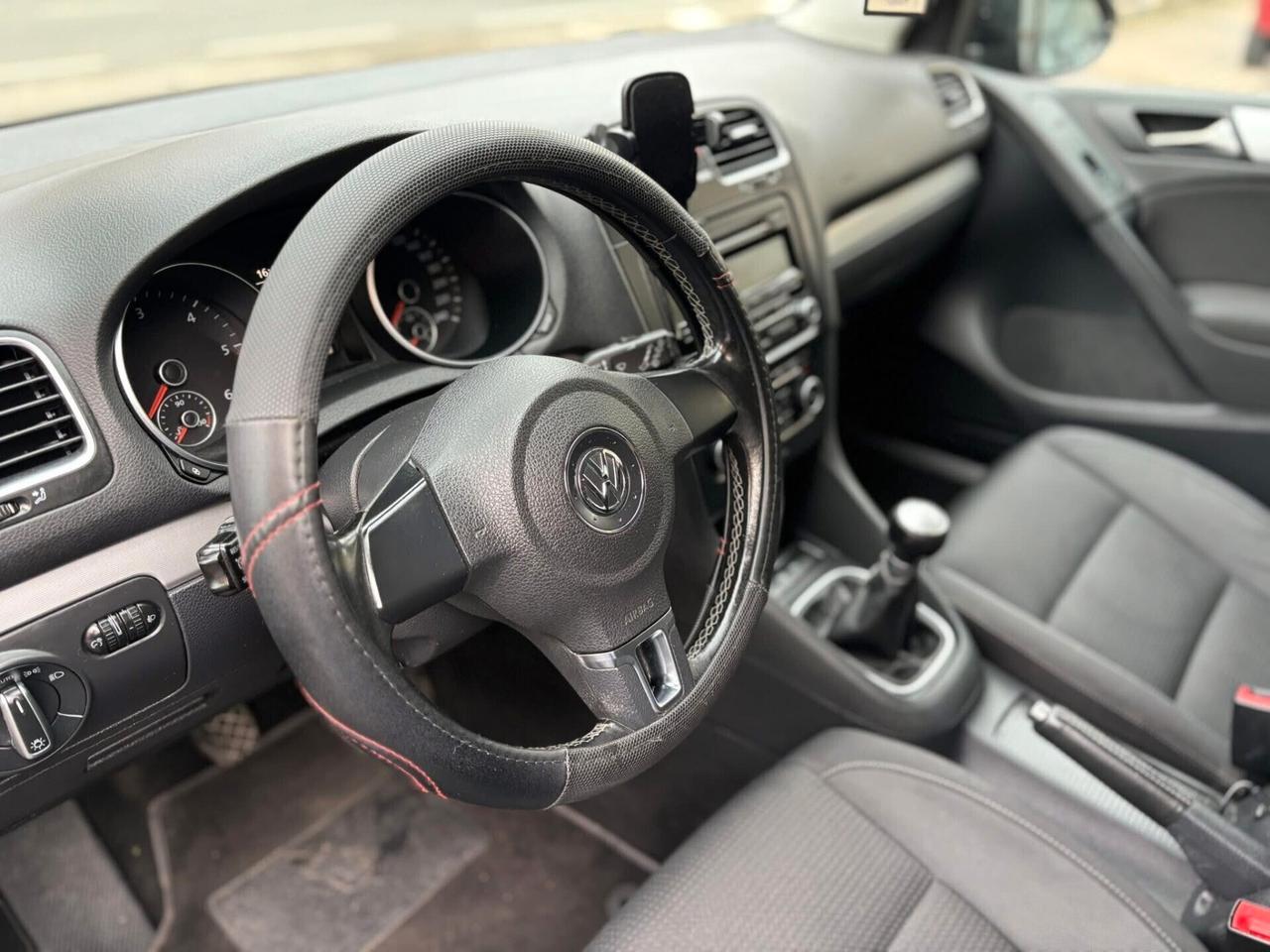 Volkswagen Golf 1.6 TDI DPF 5p. Highline