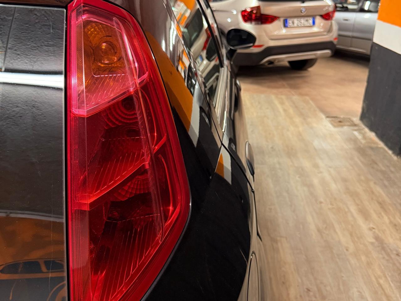 BELLISSIMA FIAT PUNTO CON SOLI 61.599 KM IN OTTIME CONDIZIONI