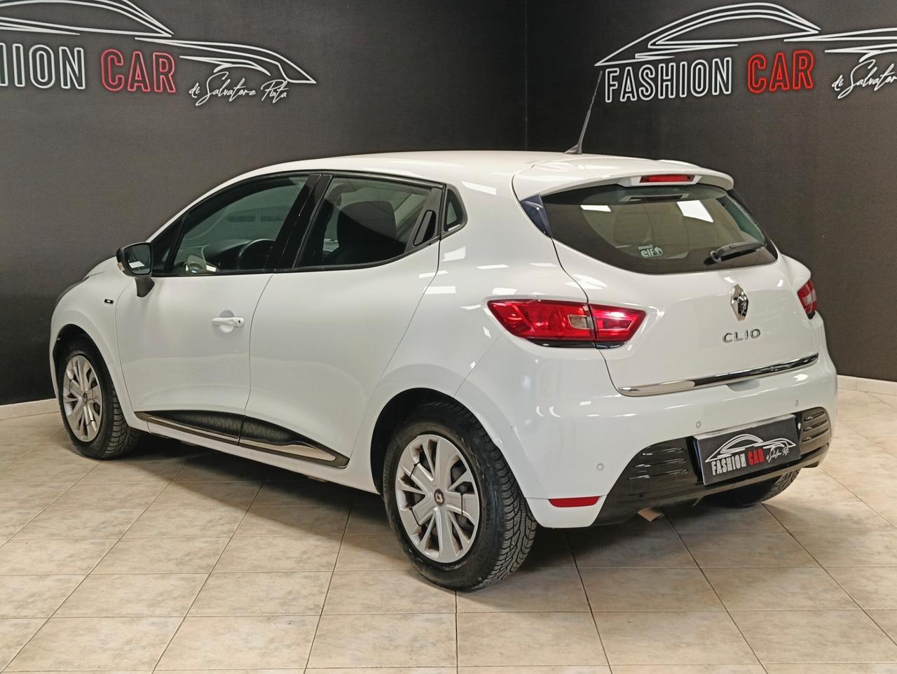 Renault Clio dCi 8V 75 CV 5 porte Moschino Life