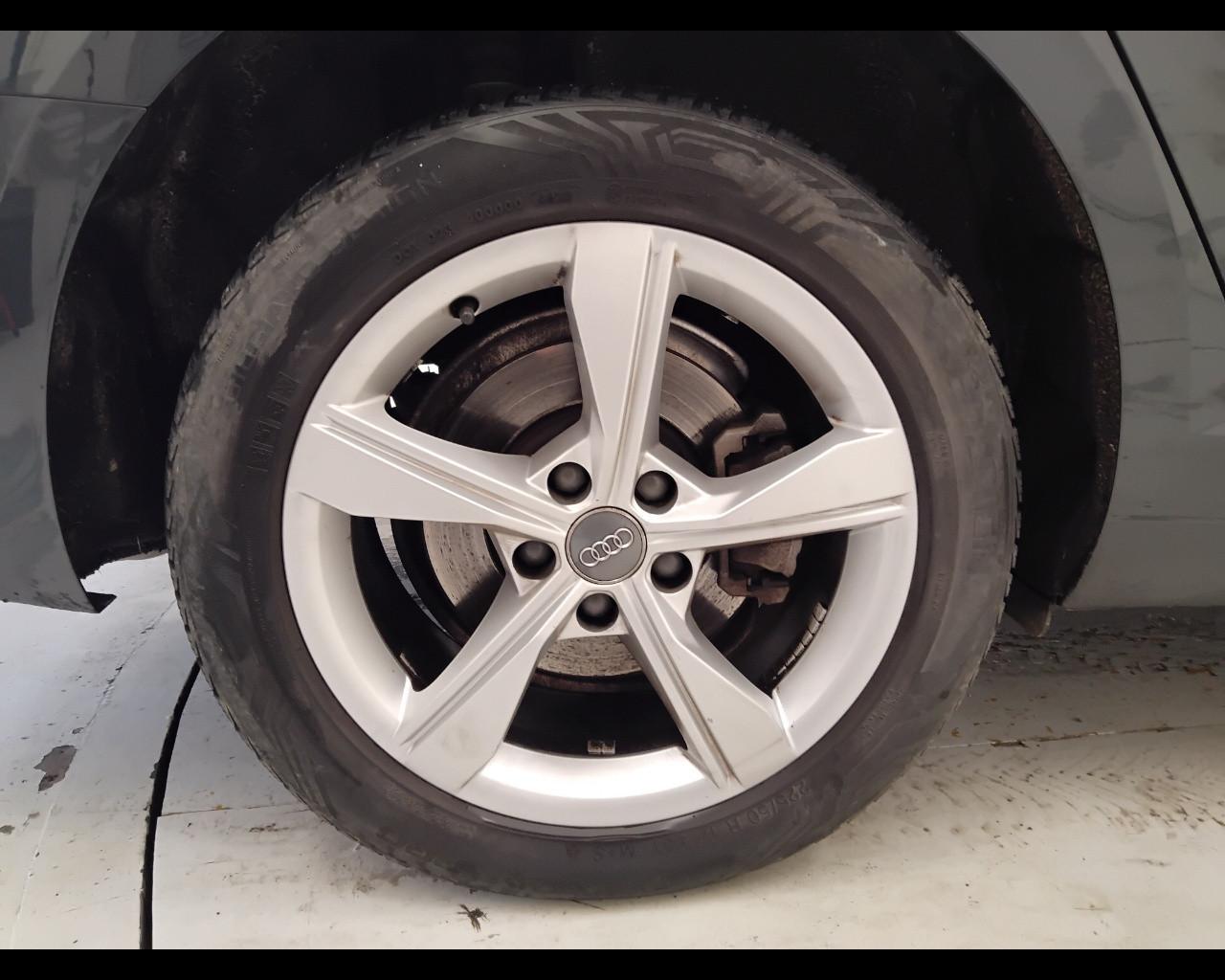 AUDI A4 V 2019 Avant - A4 Avant 40 2.0 g-tron Business Advanced 1