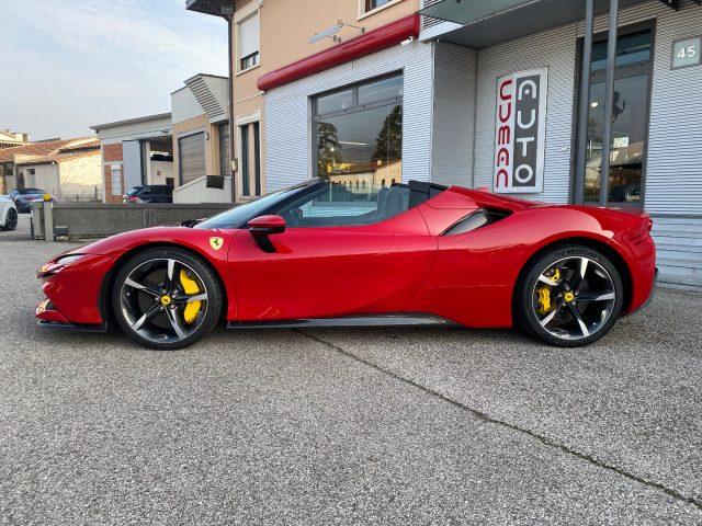 FERRARI SF90 Spider