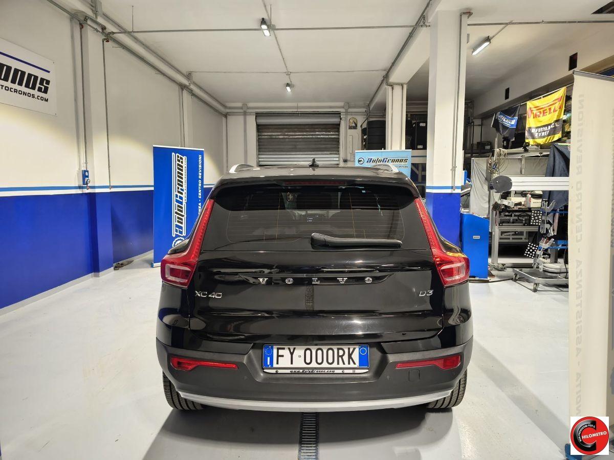 VOLVO - XC40 - D3 AWD Momentum