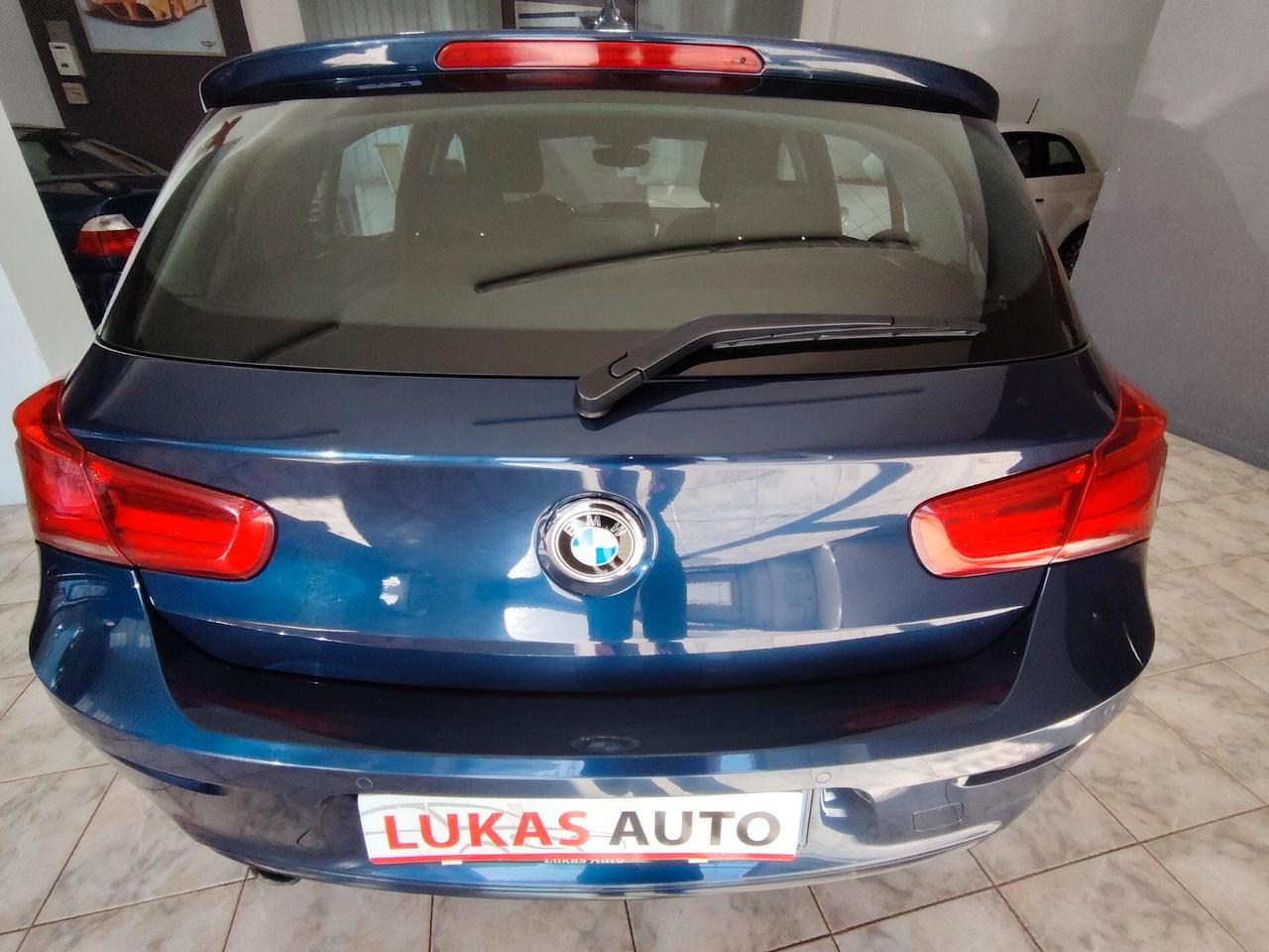 Bmw 116 116d 5p. Urban