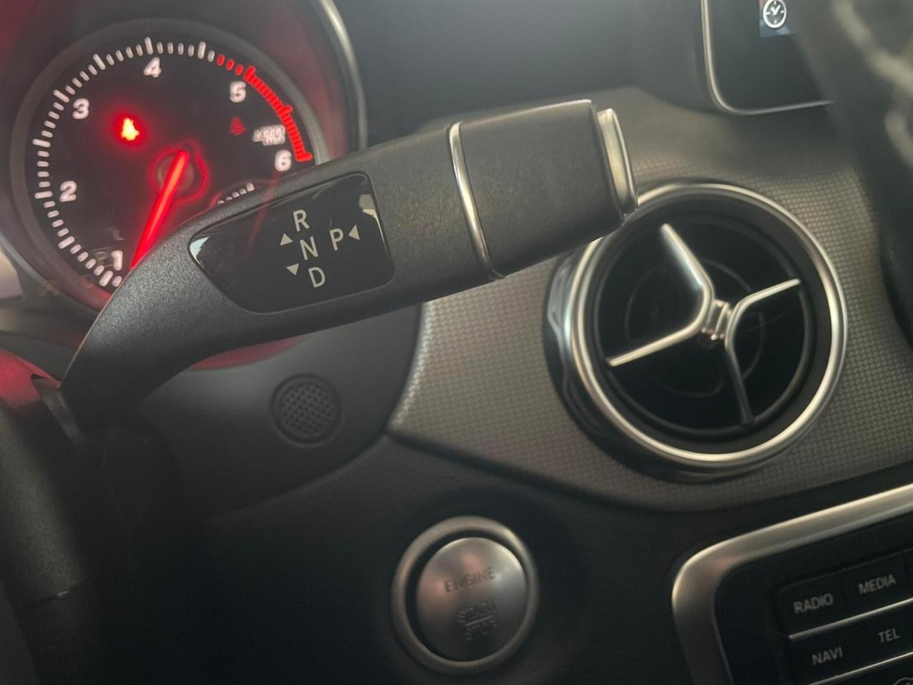 Mercedes-benz GLA 200 d Automatic Premium