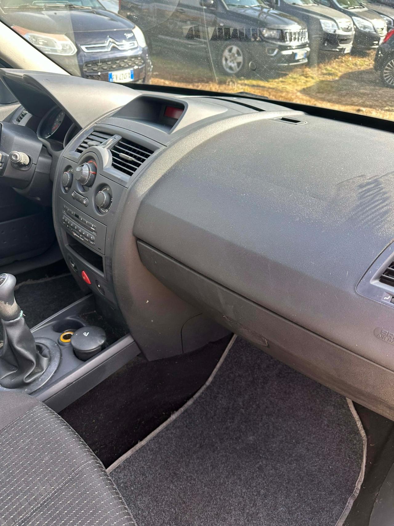 Renault MÈGANE DYNAMIQUE FULLOPT UNICOPROP