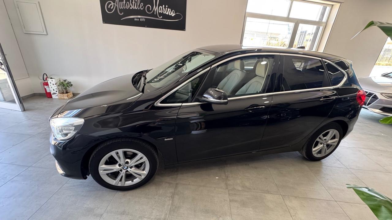 Bmw serie 2 Active Tourer 218d Luxury-2017