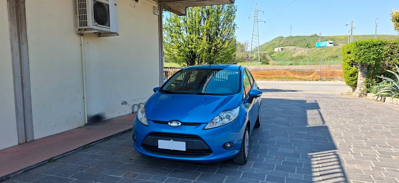 Ford Fiesta 1.2 5porte Titanium con Gpl