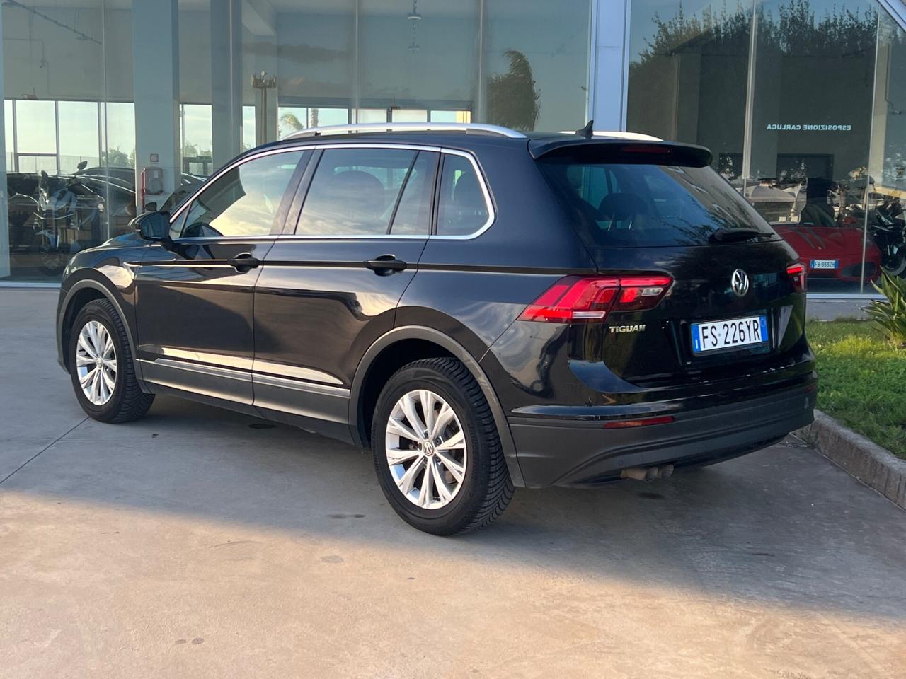 Volkswagen Tiguan 2.0 TDI SCR DSG Business BlueMotion Technology