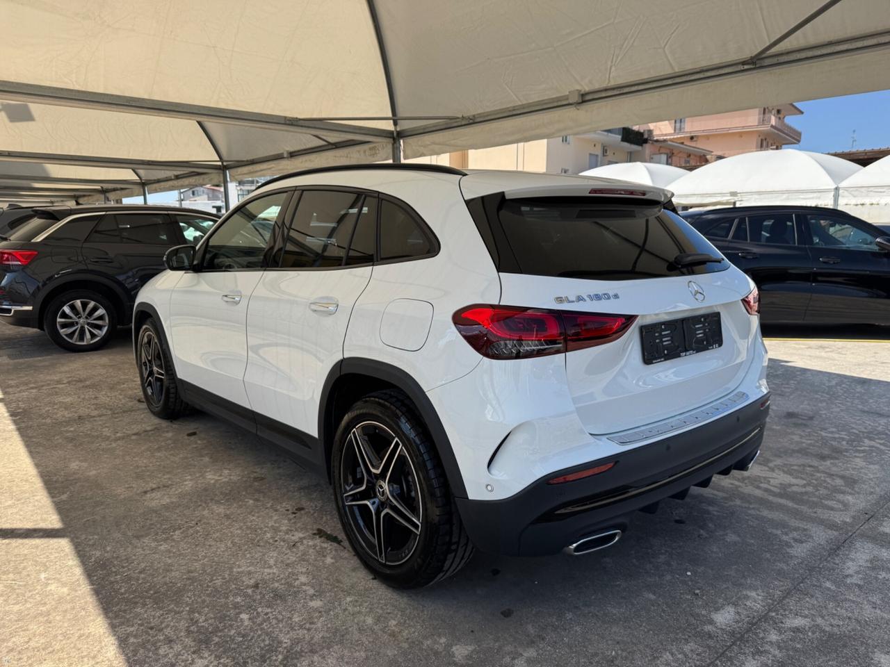 MERCEDES-BENZ GLA 180 d AUTOMATIC. PREMIUM AMG -MY23