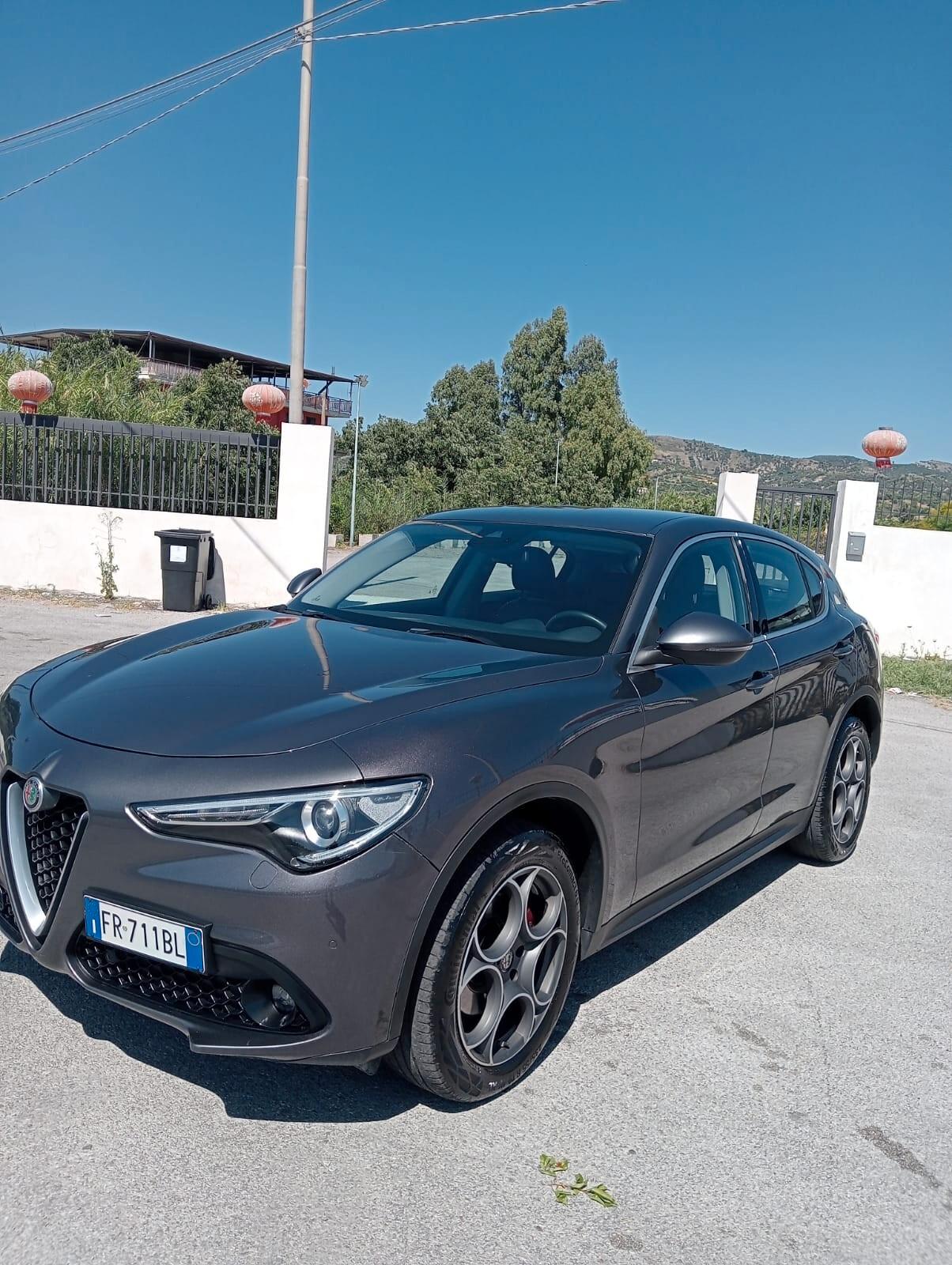 Alfa Romeo Stelvio 2.2 Turbodiesel 210 CV AT8 Q4 Super