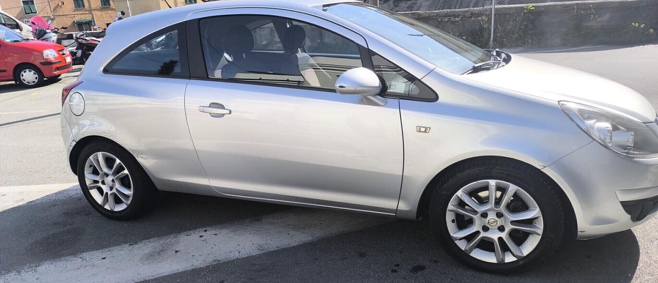 Opel Corsa 1.3 CDTI 90CV 3 porte Easytronic Sport