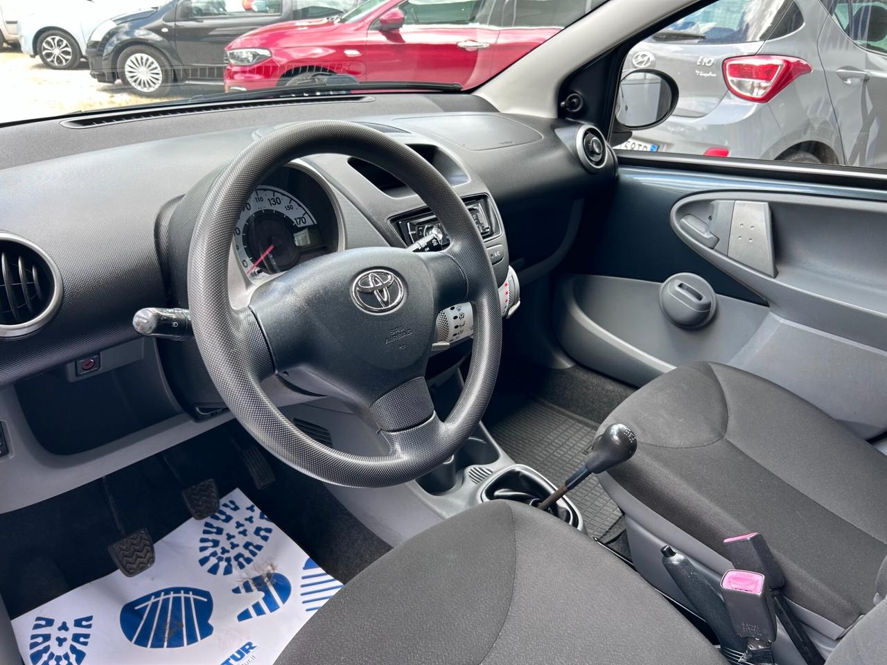 Toyota Aygo 1.0 5 porte - UNIPROPRIETARIO