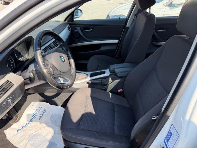 BMW 318 i cat Touring Attiva