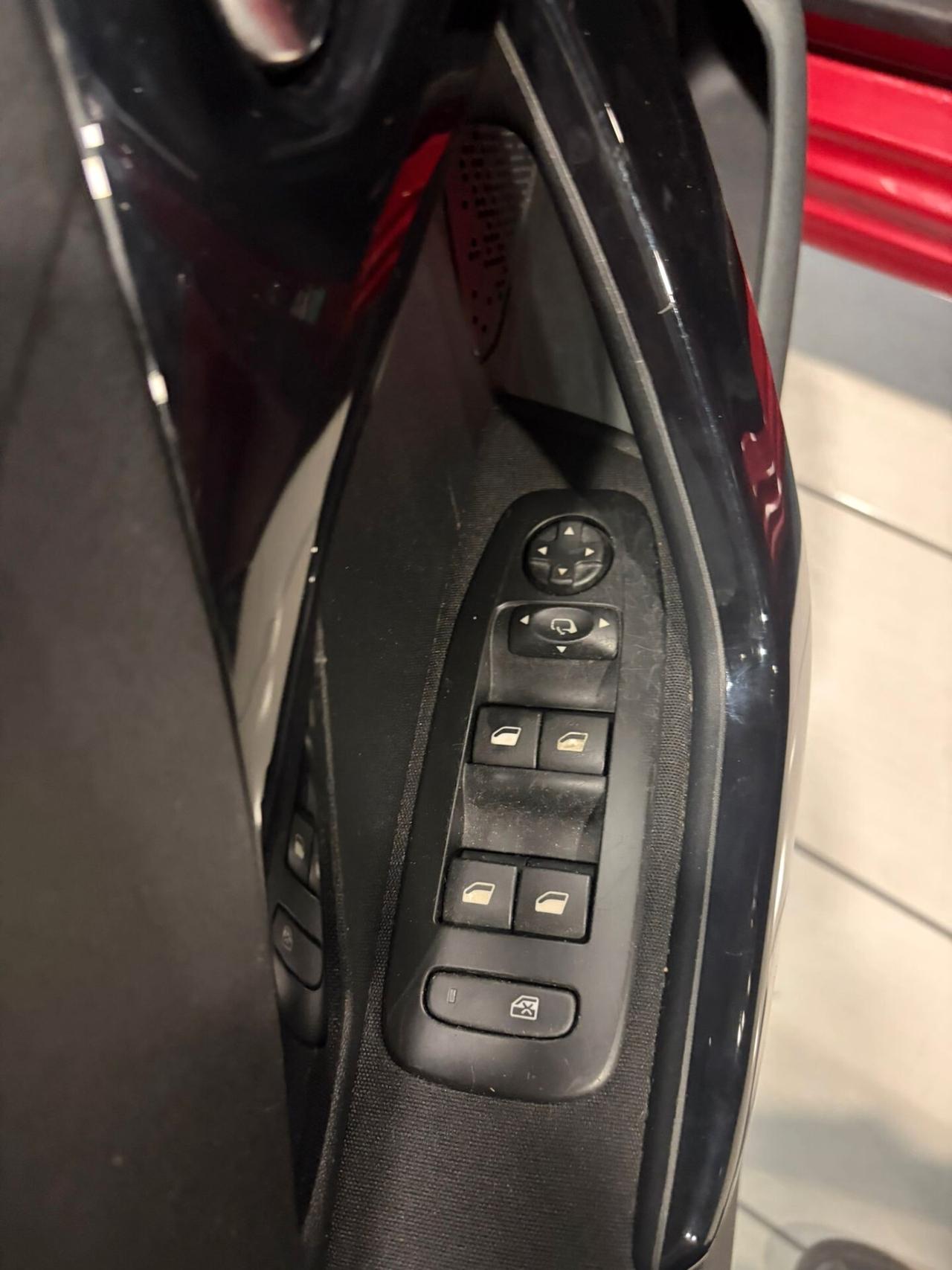 PEUGEOT 208 DEL 2013 BENZINA 110.000 KM