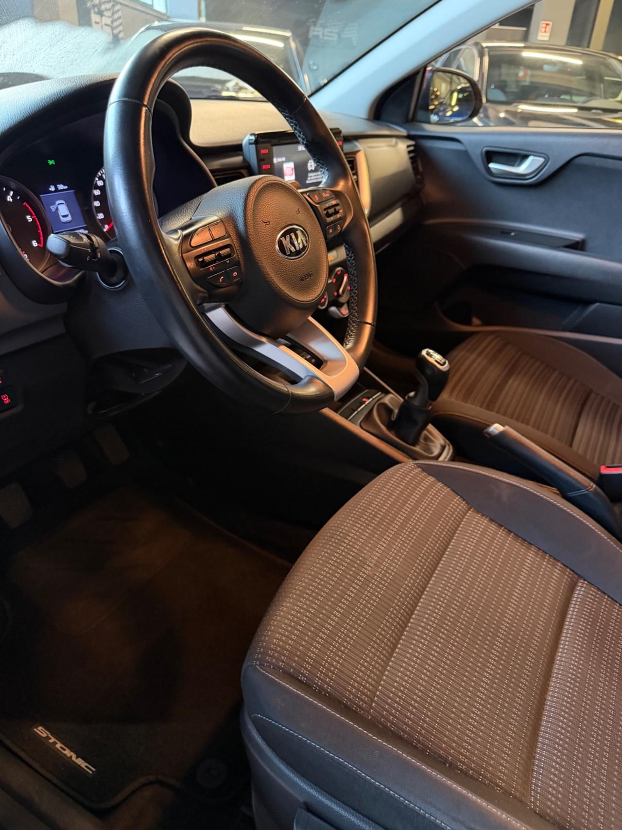 Kia STONIC 1.6 CRDI 5P KMCERT NEOPAT GARANZ