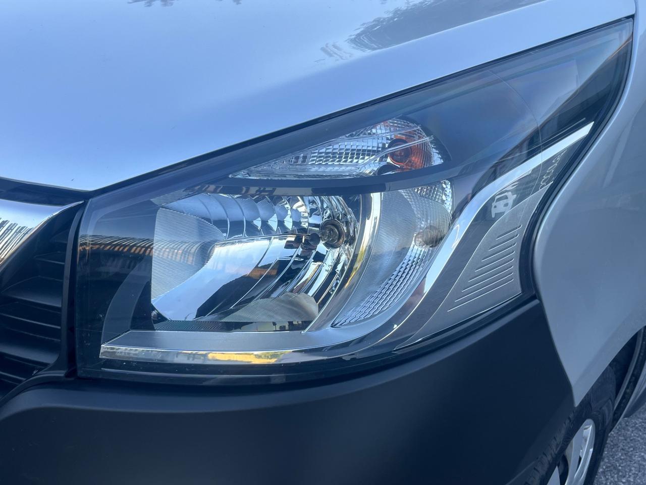 Nissan NV300 9 POSTI 1.6 dCi Twin Turbo 145CV Start&Stop PC-TN Combi