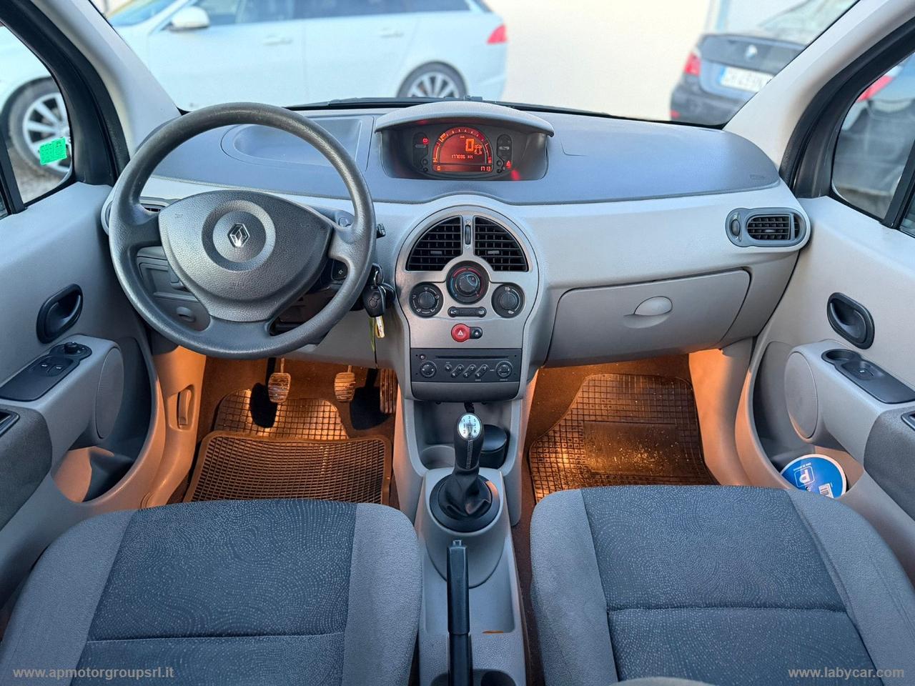 RENAULT Modus 1.2 16V Dynamique