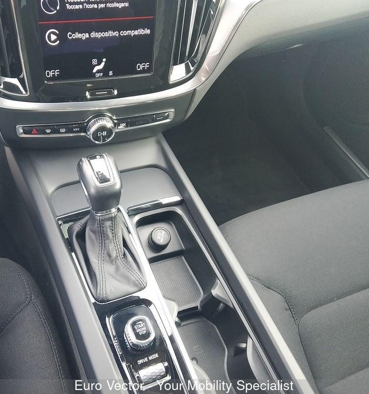 Volvo V60 V60 D3 AWD Geartronic Momentum Business Pro