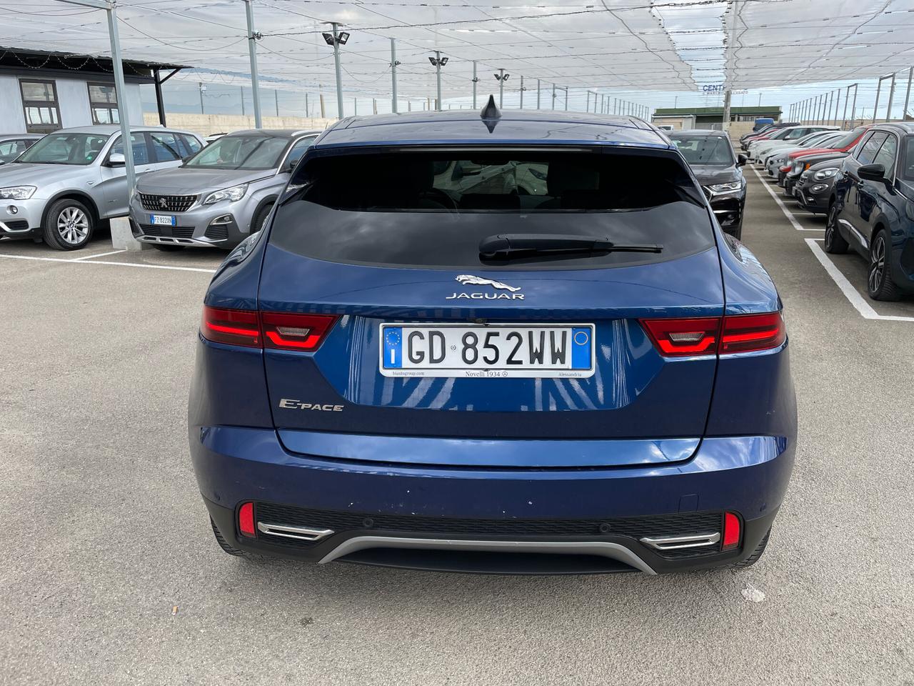 Jaguar E-Pace 2.0D I4 204 CV R-Dynamic HSE AWD-TETTO-PELLE TOTALE