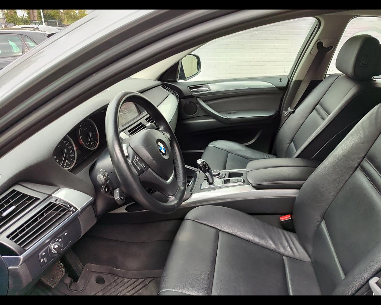 BMW X6 (E71/72) - X6 xDrive30d Attiva