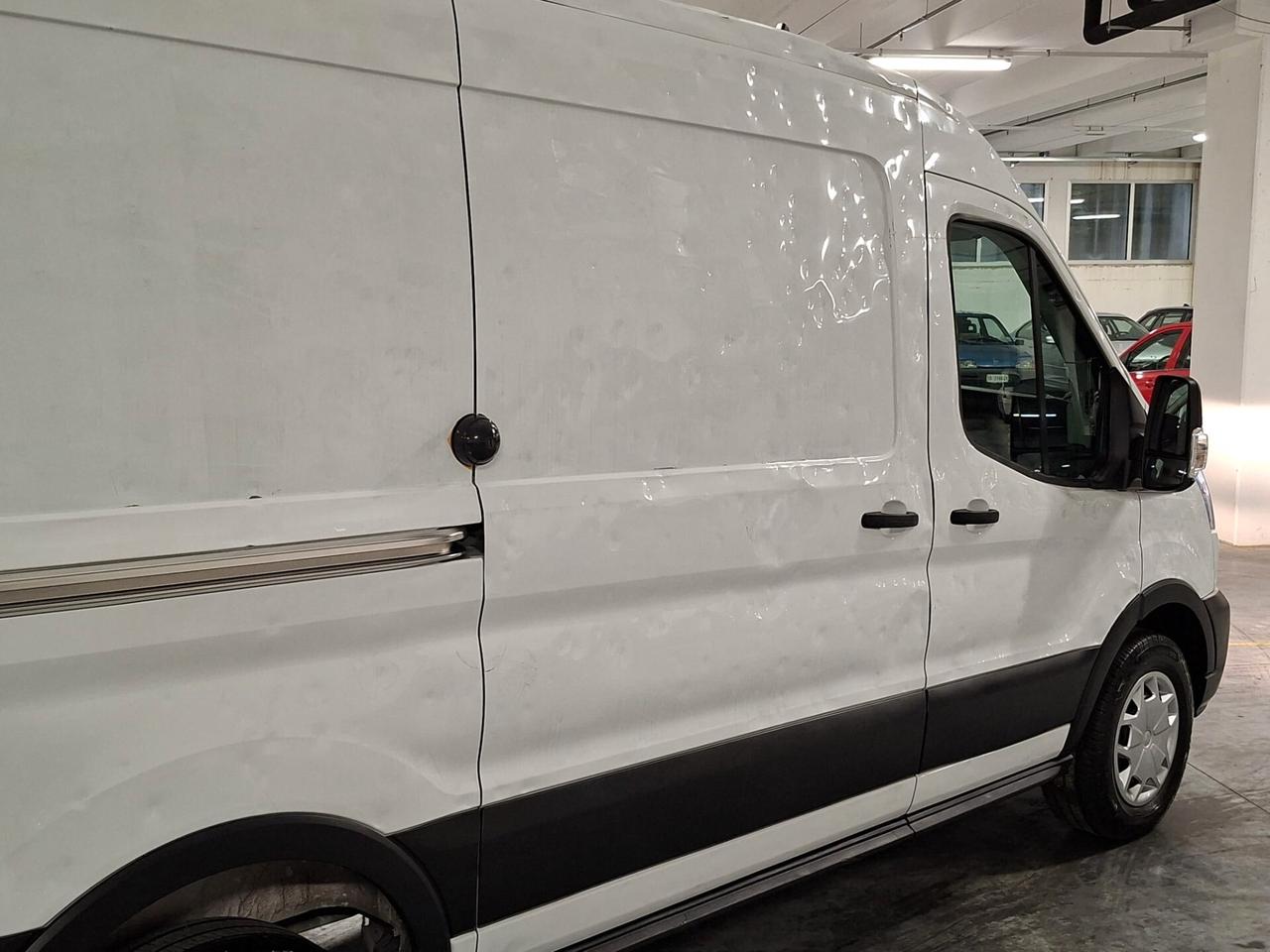 Ford Transit 350 2.0 TDCi EcoBlue Trend L2H2 Automatico