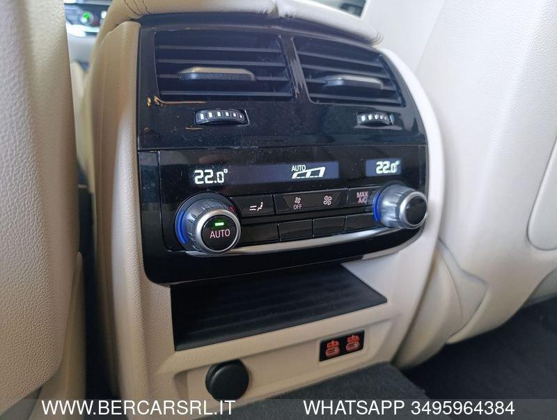 BMW Serie 5 520d 48V Touring Business*SEDILI RISCALDATI*TELECAMERA*PDC*FULL LED*GANCIO TRAINO*