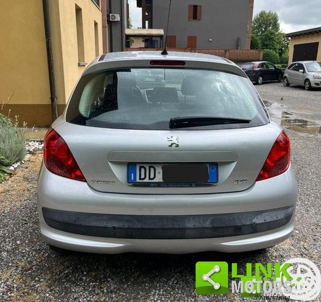 PEUGEOT 207 1400 Diesel 68CV NEOPATENTATI