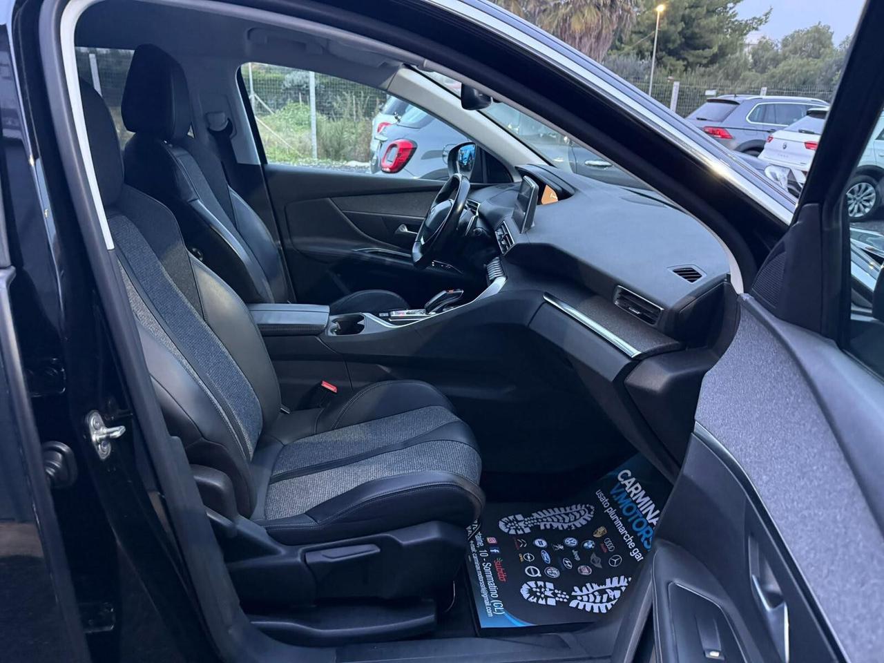 Peugeot 3008 120CV EAT8 ALLURE