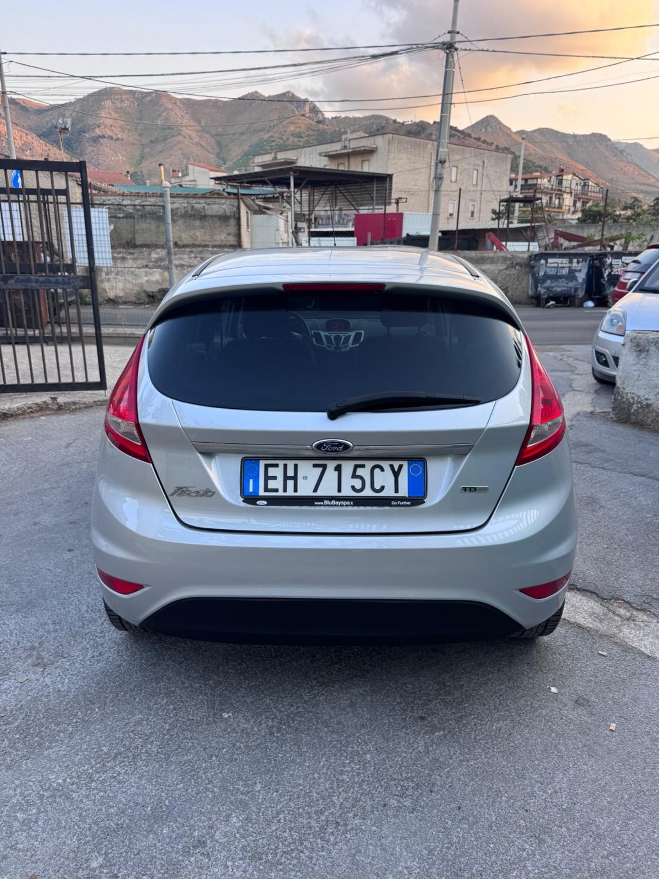 Ford Fiesta 1.4 TDCi 70CV 5 porte Titanium