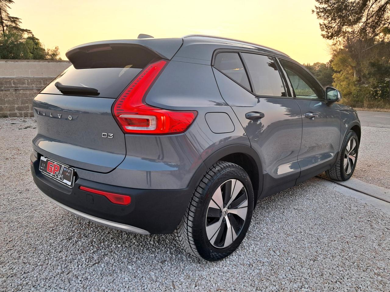 Volvo XC40-2.0-150CV*TETTO*CAM360°*LED*NAVI