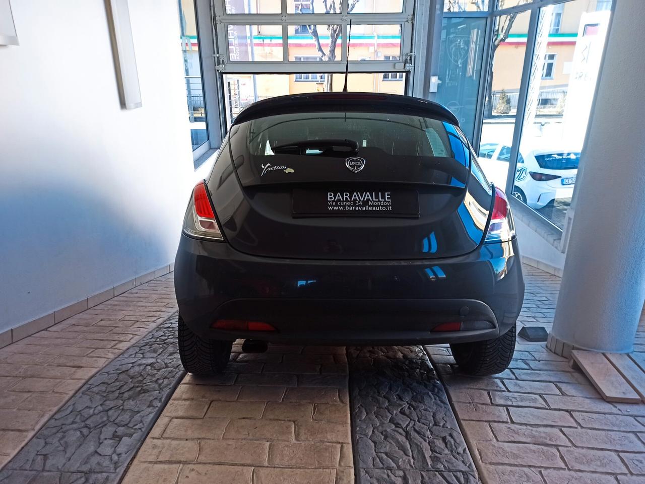 Lancia Ypsilon 1.2 69 CV 5 porte elefantino
