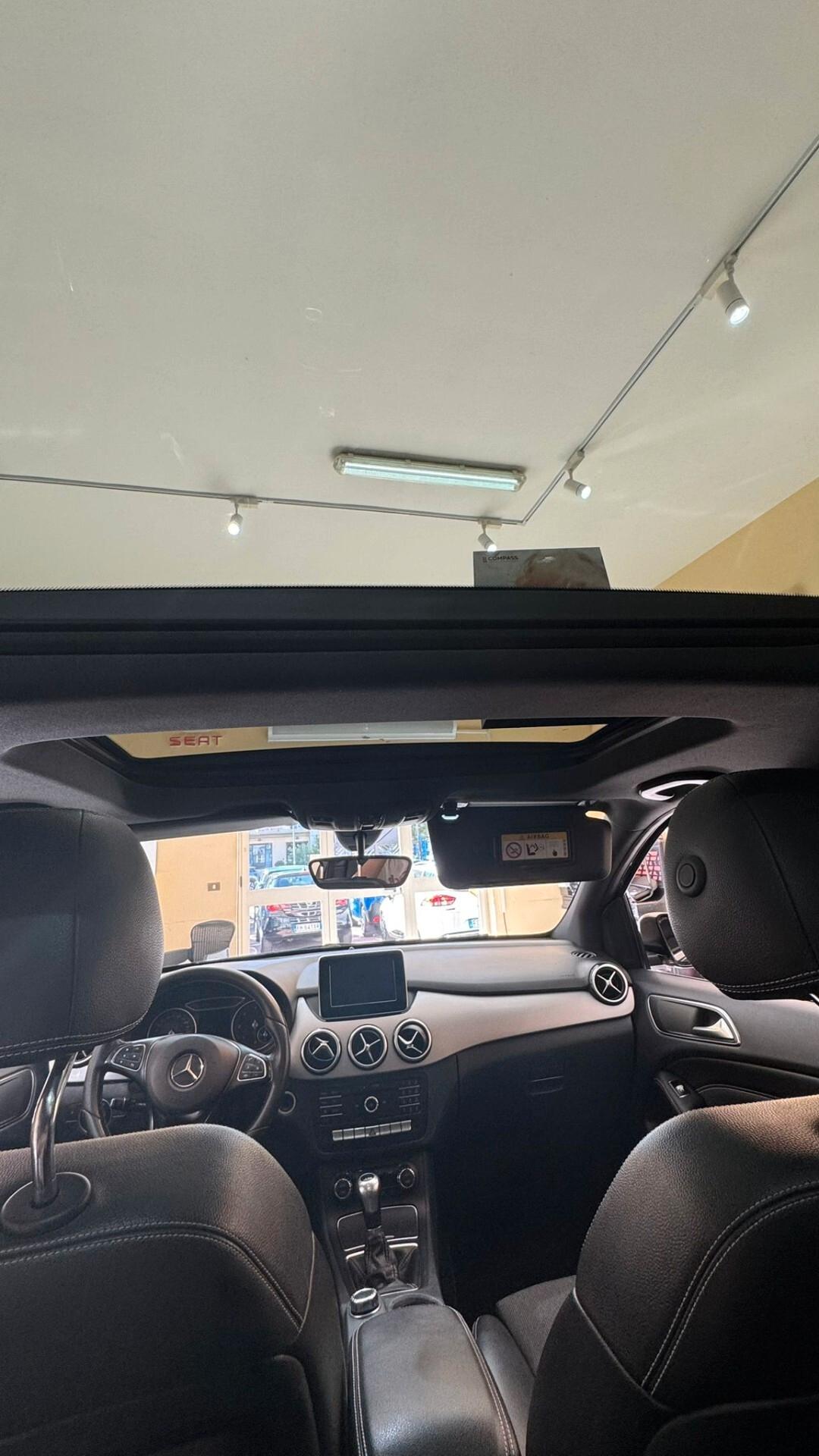 Mercedes-benz B 180 d Premium