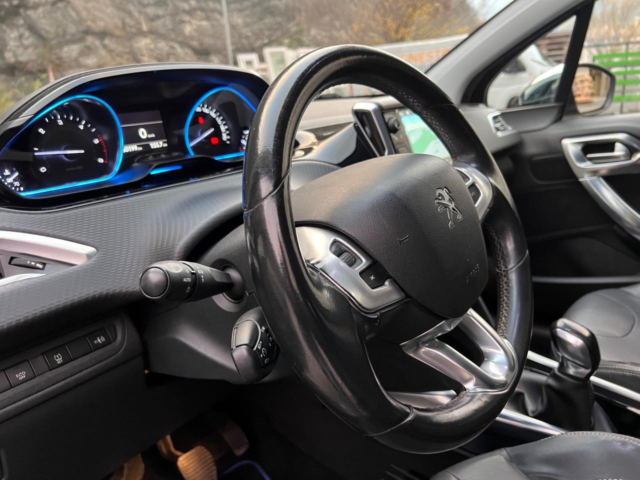 Peugeot 2008 1.6 e-HDi 92 CV Stop&Start Urban Cross