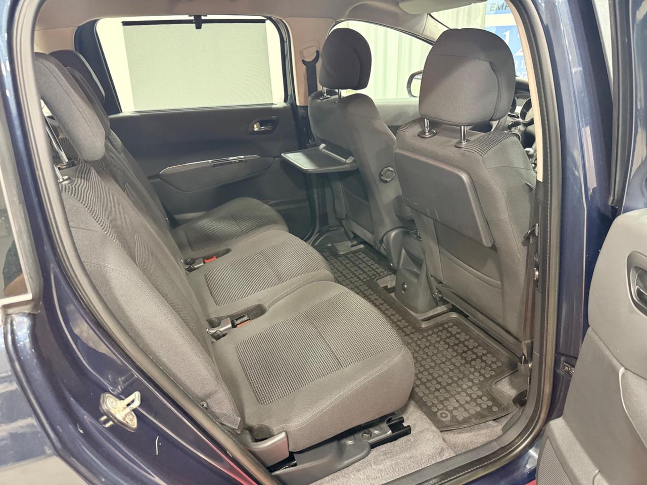 Peugeot 5008 1.6 HDi 115CV Active