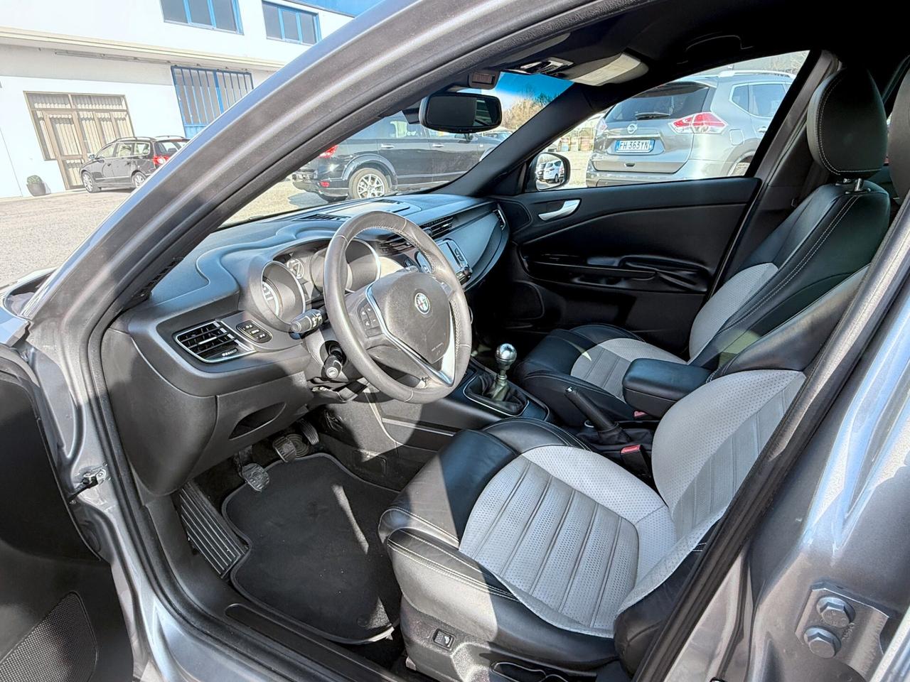 Alfa Romeo Giulietta 1.6 JTDm-2 120 CV Exclusive
