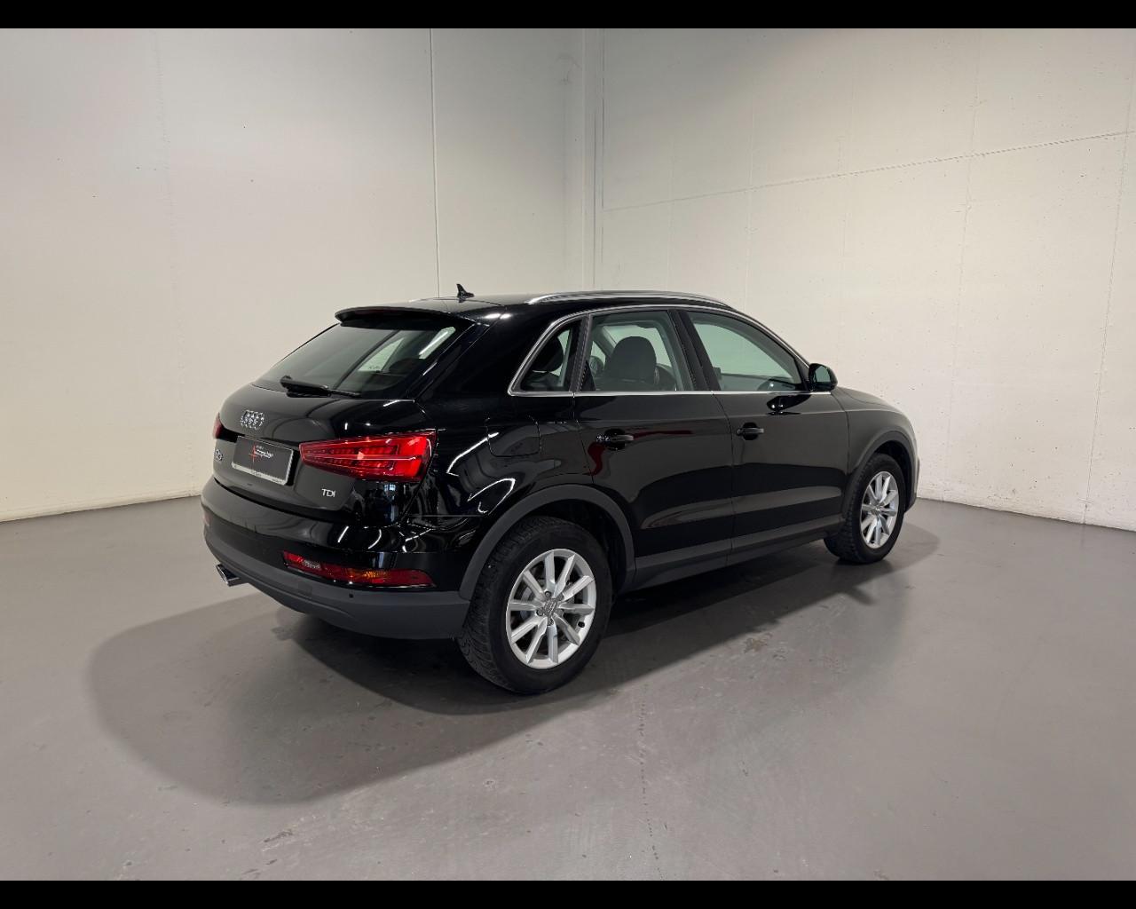 AUDI Q3 2.0 TDI S-TRONIC BUSINESS