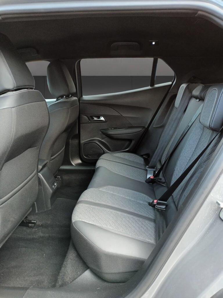 Peugeot 2008 1200 PURETECH ALLURE 130 CV EAT8