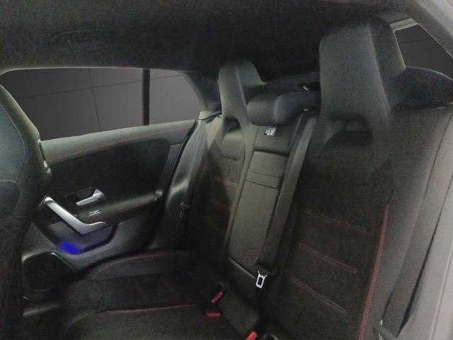 MERCEDES-BENZ CLA 200 d Automatic Shooting Brake AMG Line Premium