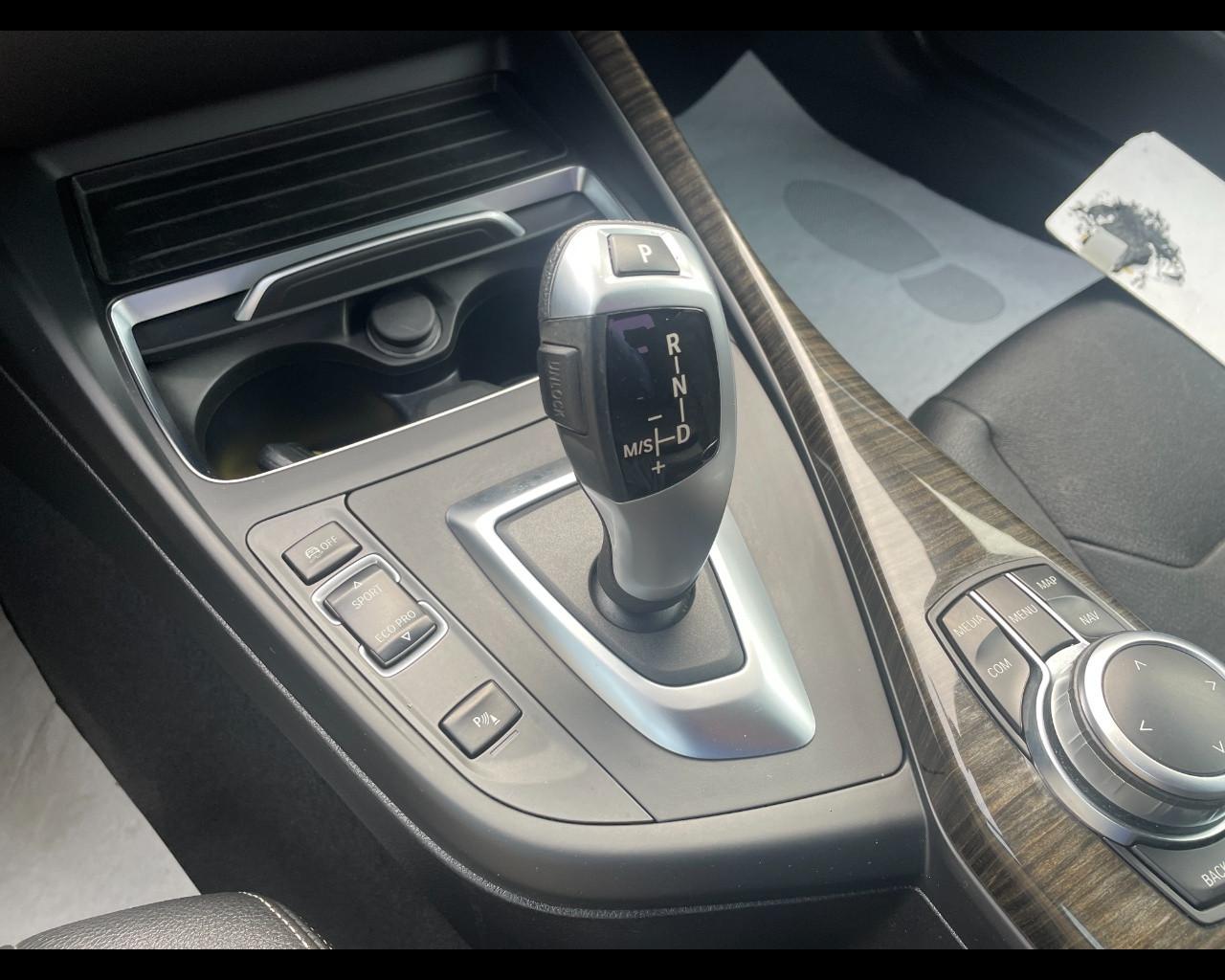 BMW Serie 2 F22 Coupe - 218d Coupe Advantage 150cv auto my18