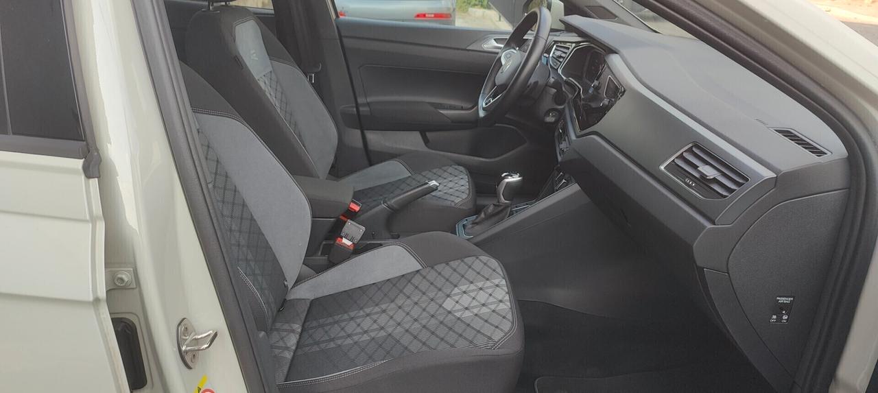 Volkswagen Taigo 1.0 TSI 115 CV DSG R-Line