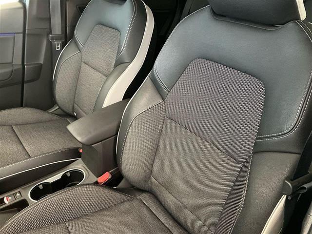 RENAULT Captur 1.6 E-Tech hybrid Intens 145cv auto