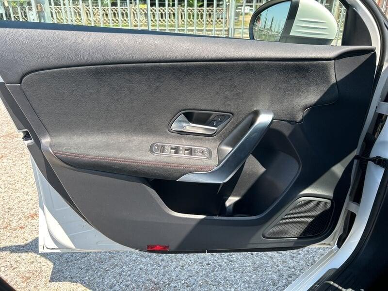 Mercedes-Benz Classe A A 200 d Automatic Premium
