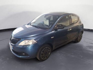 Lancia Ypsilon 3ª serie 1.0 FireFly 5 porte S&S Hybrid Oro